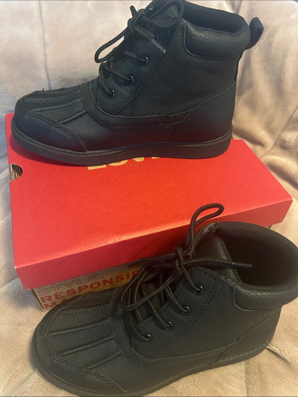 Levi's Boy’s Black Lace-Up Duck Boots